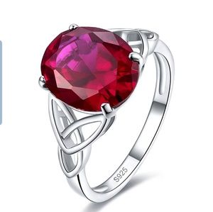 Emerald Trinity Celtic knot ring